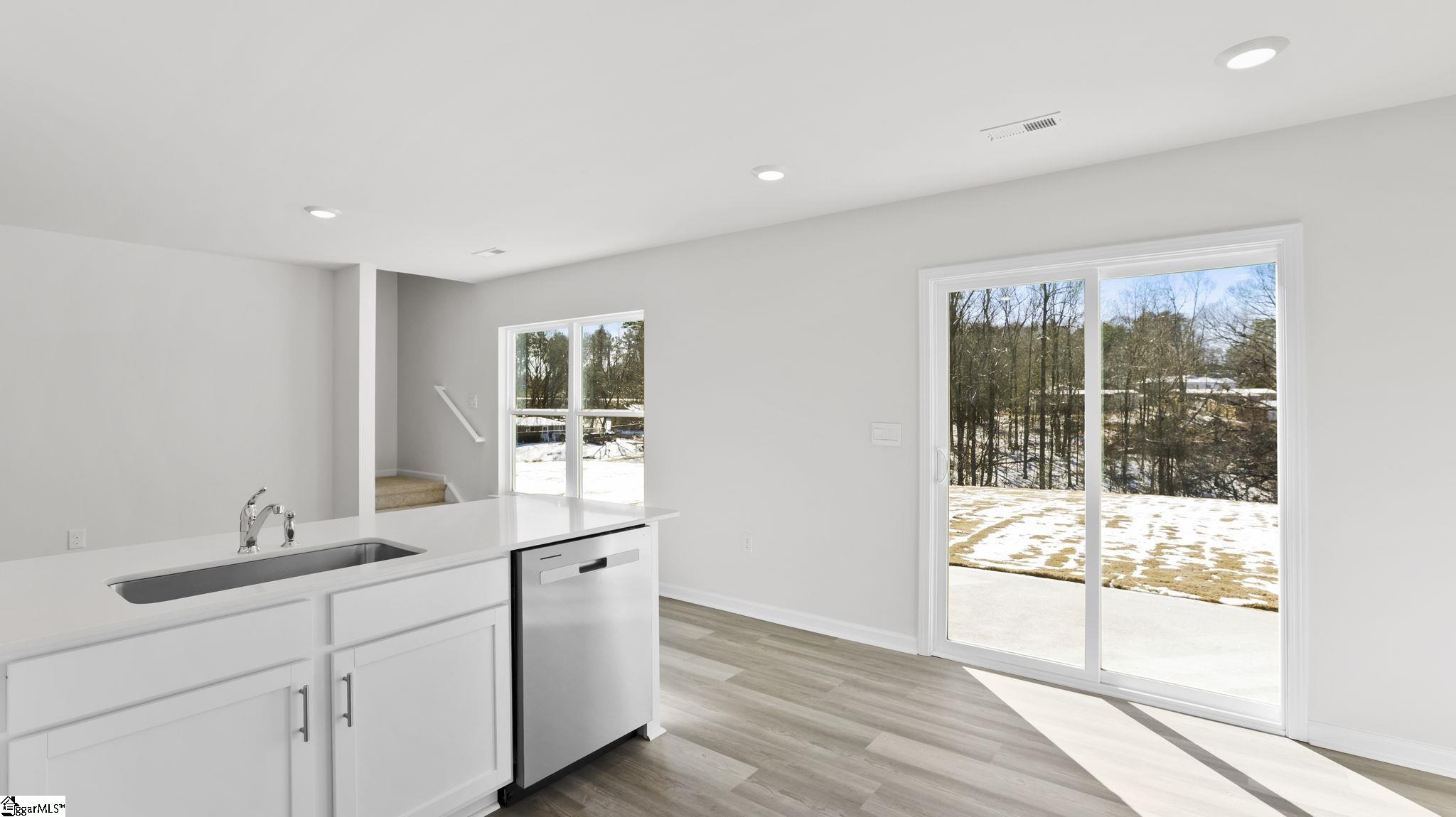 134 Bobbin Road Greenville, SC 29611 - Photo 12 of 34