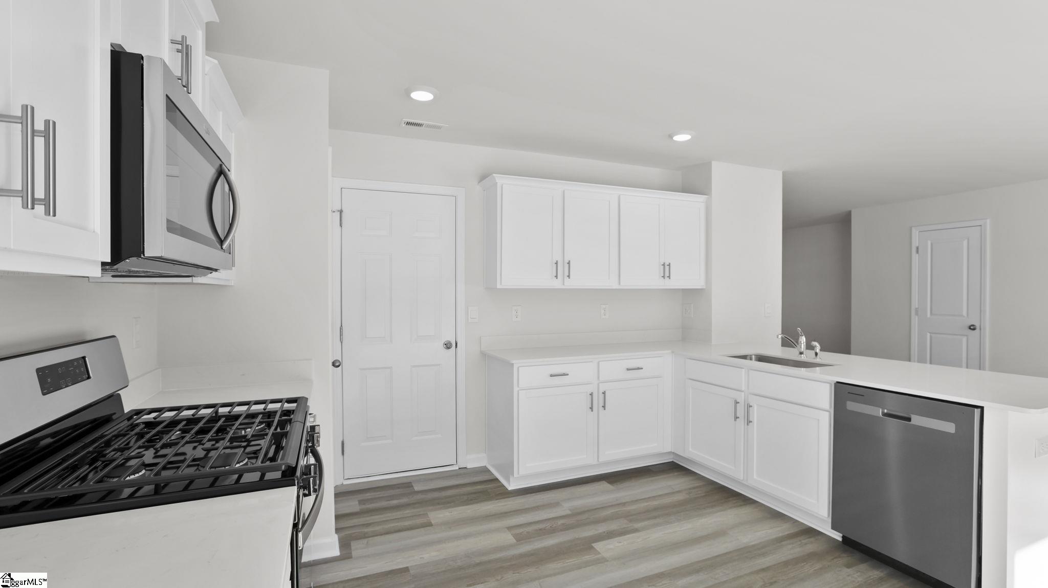 134 Bobbin Road Greenville, SC 29611 - Photo 29 of 34