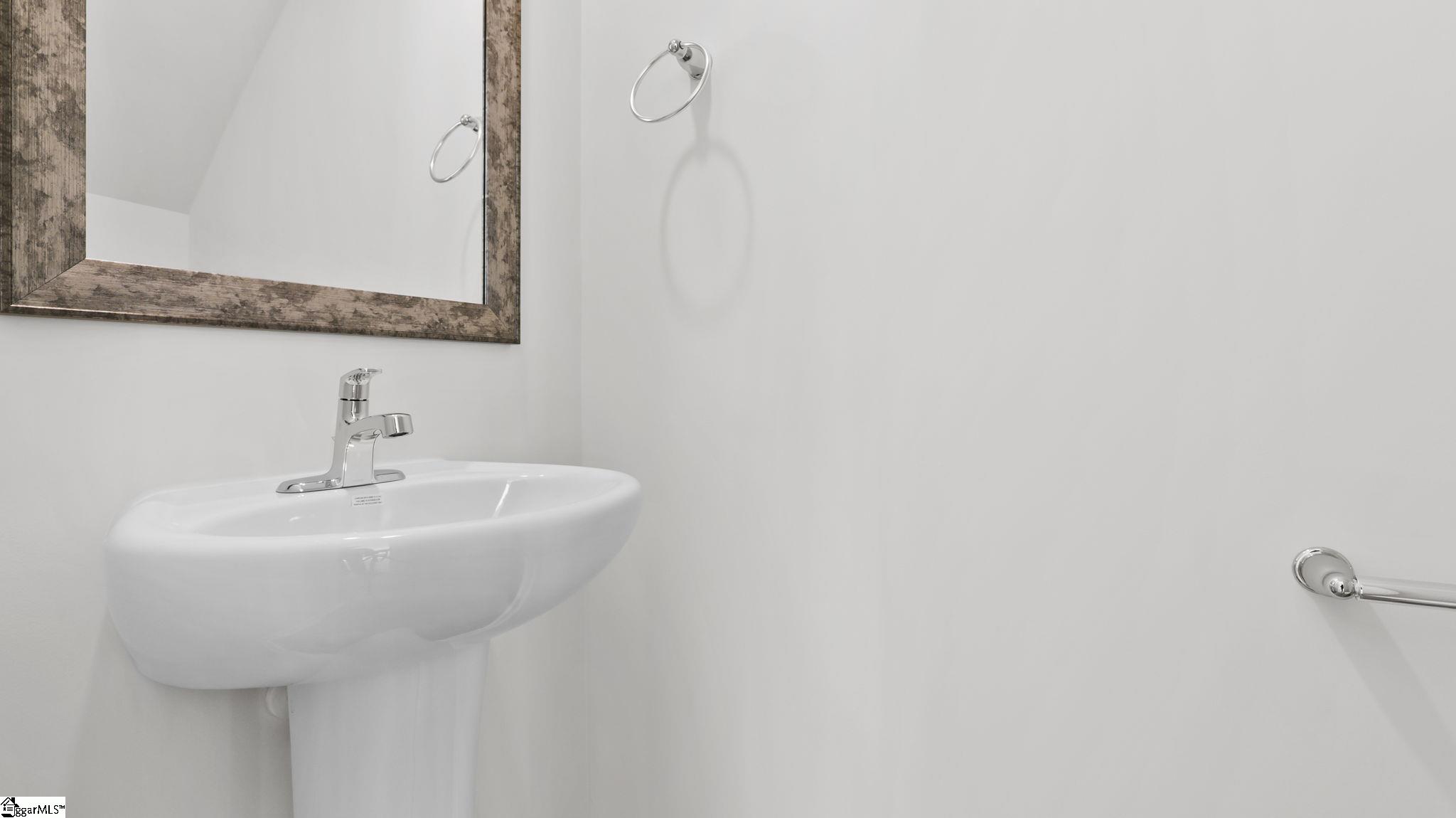 134 Bobbin Road Greenville, SC 29611 - Photo 8 of 34