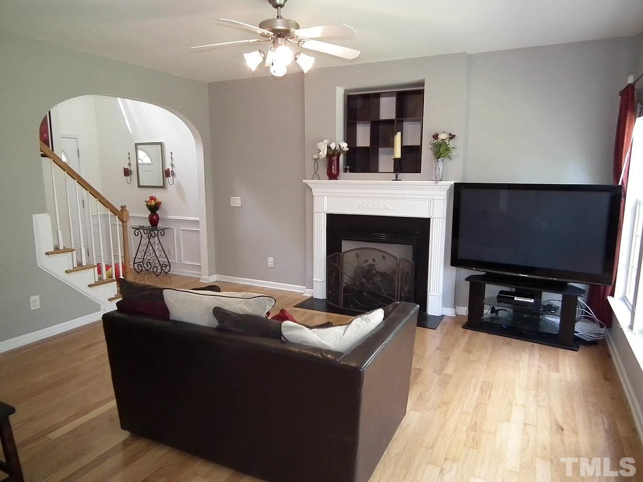 8432 Whisper Ridge Place Raleigh, NC 27613 - Photo 2 of 19