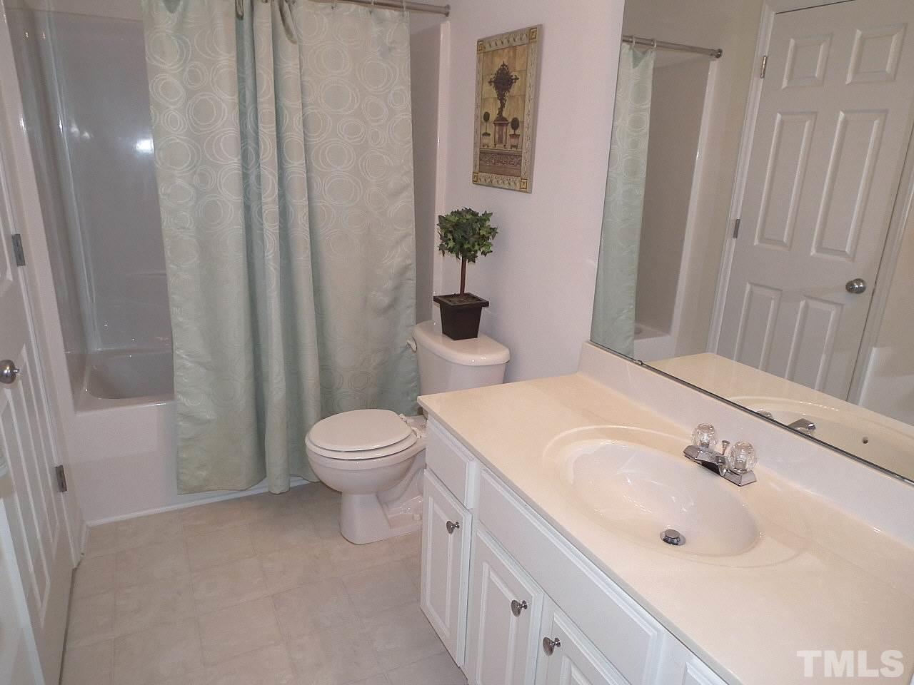 8432 Whisper Ridge Place Raleigh, NC 27613 - Photo 15 of 19