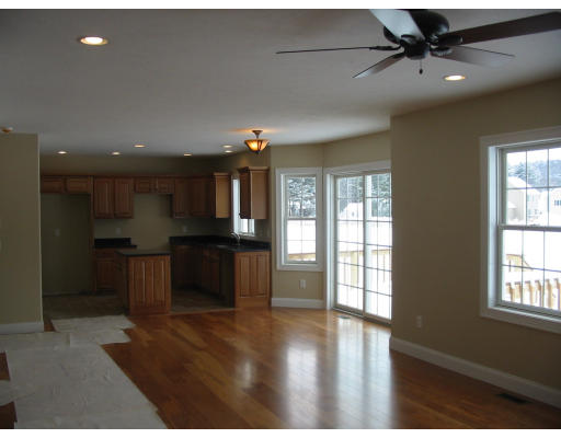 6 Pequot Road Southampton, MA 01073 - Photo 3 of 18