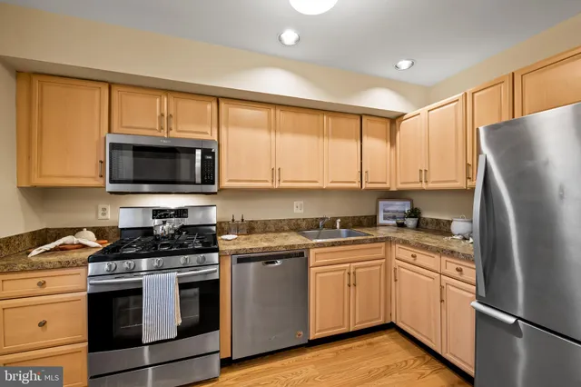 $197,990 | 327 Homeland Southway, Unit 3B, Baltimore, MD 21212