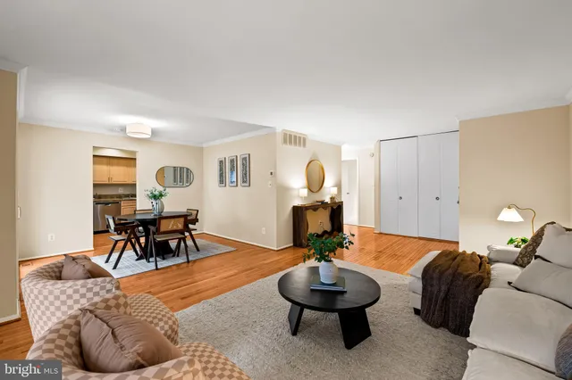 $197,990 | 327 Homeland Southway, Unit 3B, Baltimore, MD 21212