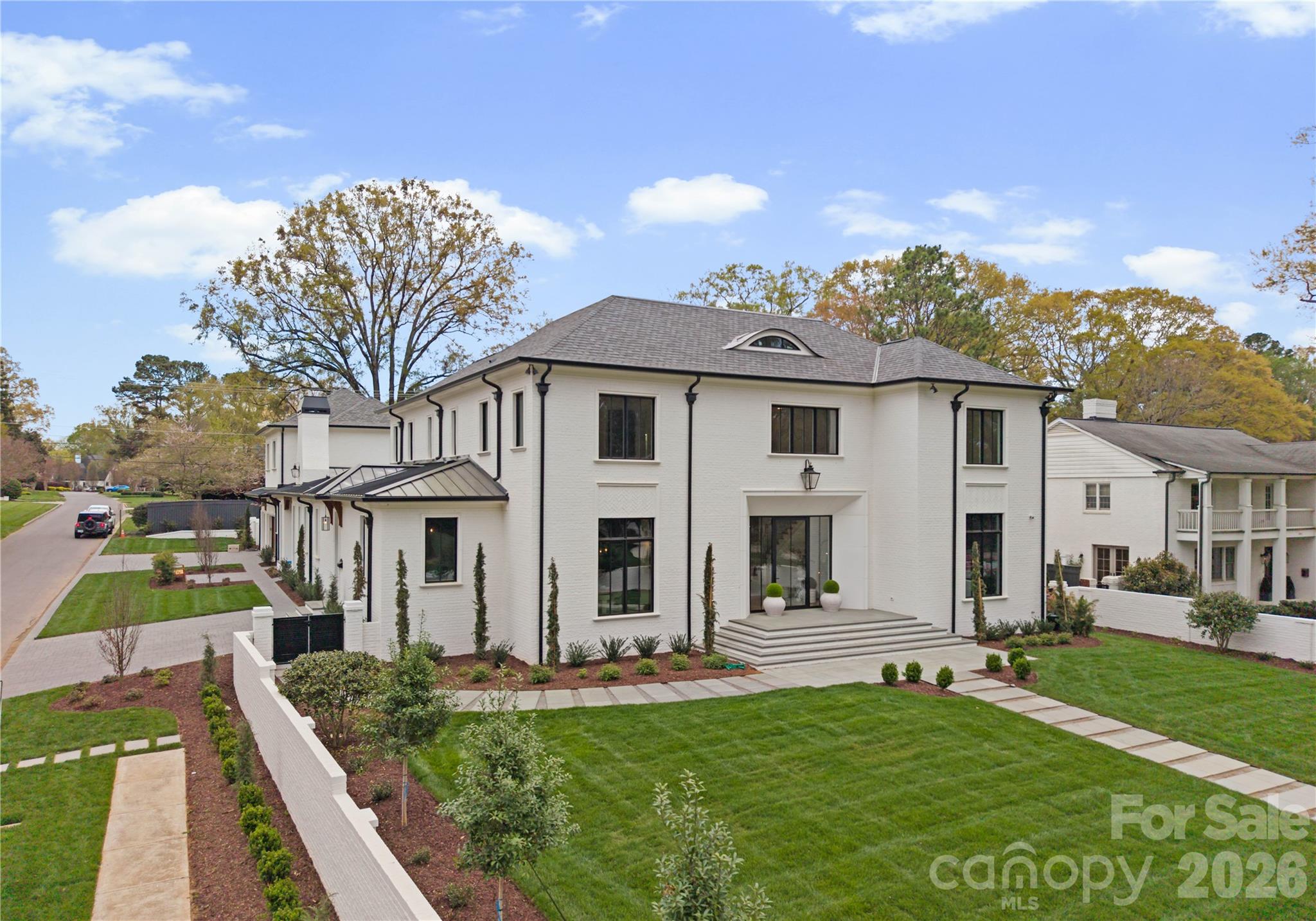 2208 Overhill Road Charlotte, NC 28211 - Photo 2 of 45