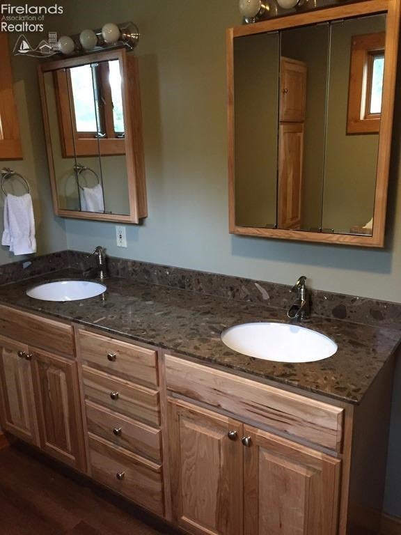 2275 Sunnyside Road Vermilion, OH 44089 - Photo 4 of 10 Gallery Image 4