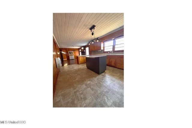 $134,900 | 11080 Road 779, Philadelphia, MS 39350