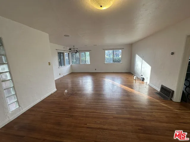 $4,950 | 4001 Chevy Chase Drive, Los Angeles, CA 90039