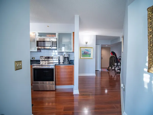$2,870 | 526 Pacific Avenue, Unit 1703, Atlantic City, NJ 08401
