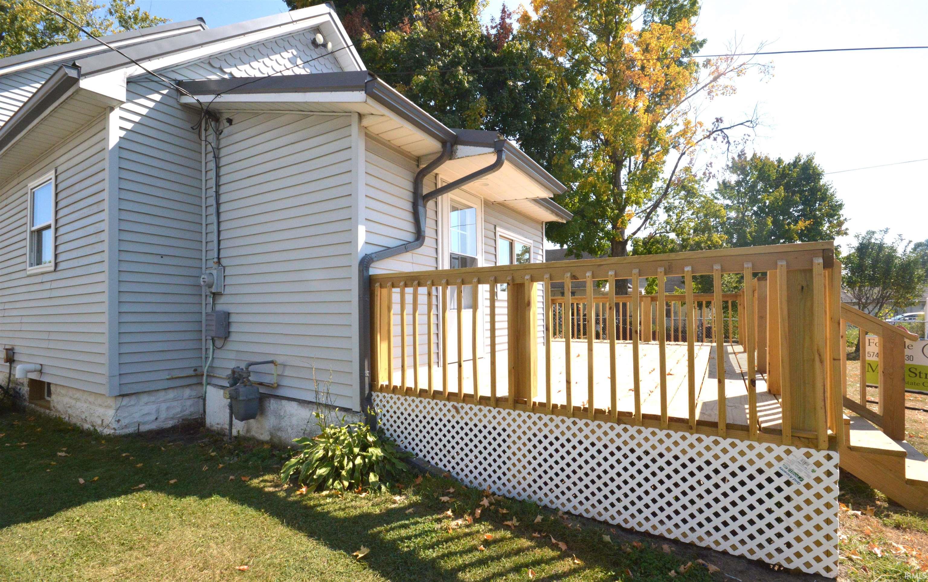 802 Roosevelt Road Walkerton, IN 46574 - Photo 5 of 21 Gallery Image 5