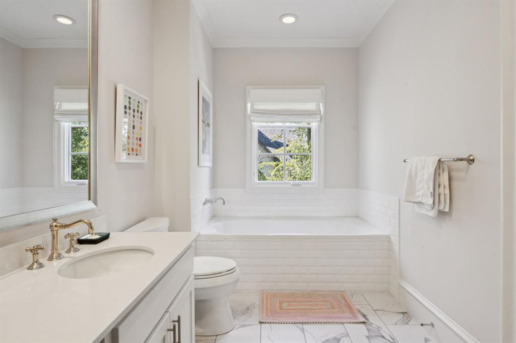 4210 Gloster Road Dallas, TX 75220 - Photo 23 of 40