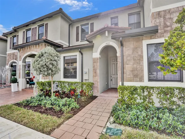 $3,000 | 3436 West 111th Place, Hialeah, FL 33018