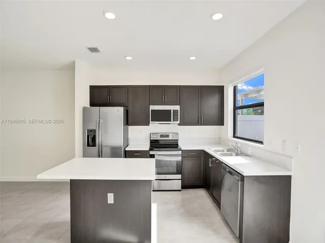 $3,000 | 3436 West 111th Place, Hialeah, FL 33018