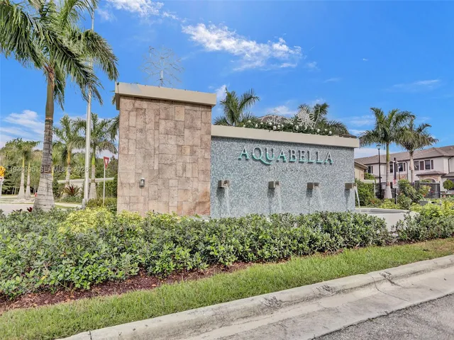 $3,000 | 3436 West 111th Place, Hialeah, FL 33018