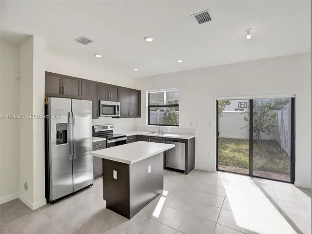 $3,000 | 3436 West 111th Place, Hialeah, FL 33018