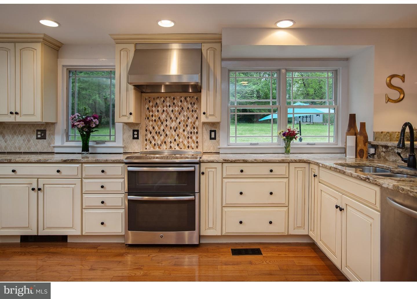 15 Wood Ridge Road Thornton, PA 19373 - Photo 5 of 25 Kitchen