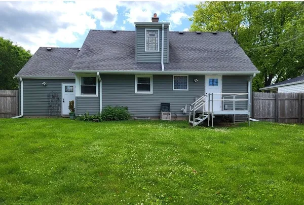 $2,775 | W158N9026 Charles Drive, Menomonee Falls, WI 53051