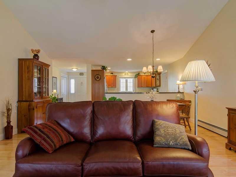 6 Goose Ledge Road, Unit 37 Cumberland Foreside, ME 04110 - Photo 8 of 27 Living Room.