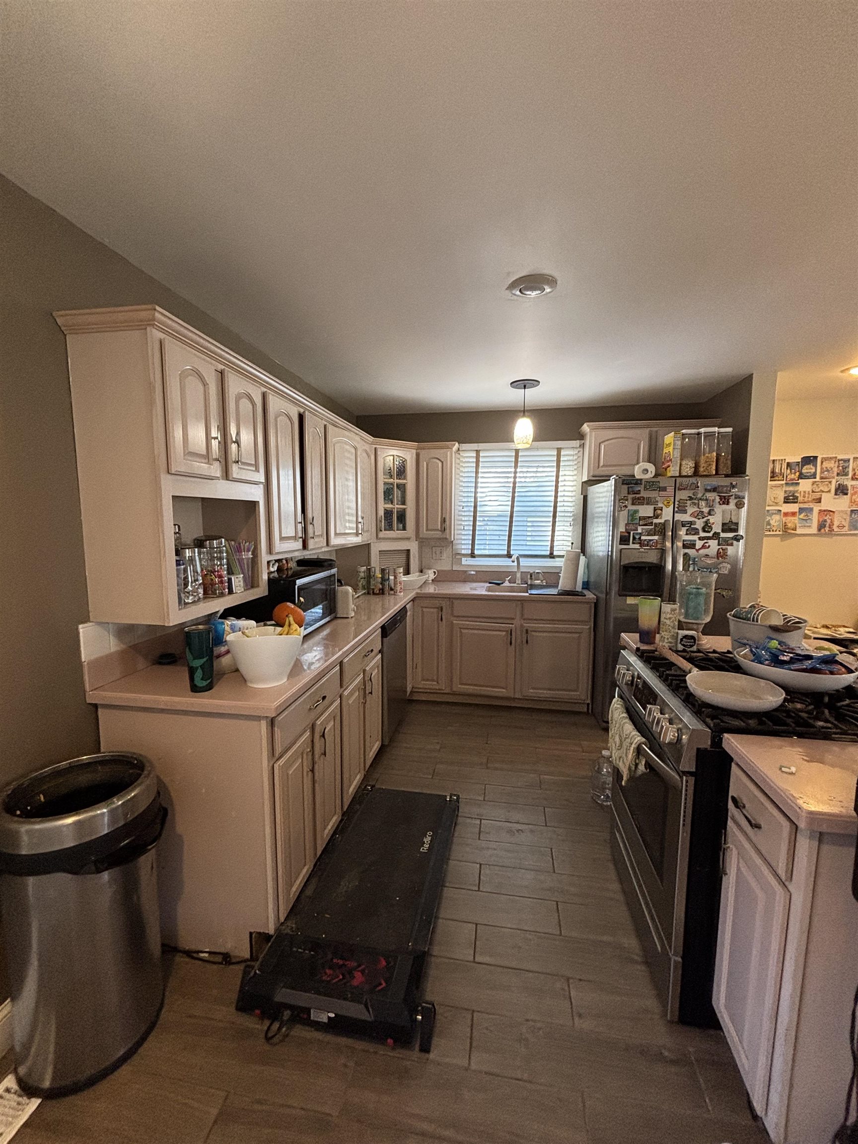 7 Nassau Road Somers Point, NJ 08244 - Photo 7 of 11 a kitchen with a stove and a sink