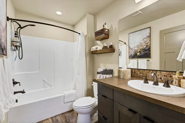 $575,000 | 24443 East Pinnacle Court, Unit 24443, Liberty Lake, WA 99019