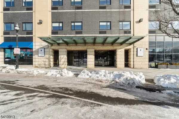 $2,800 | 1 Carriage City Plaza, Unit 904, Rahway, NJ 07065