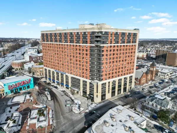 $2,800 | 1 Carriage City Plaza, Unit 904, Rahway, NJ 07065