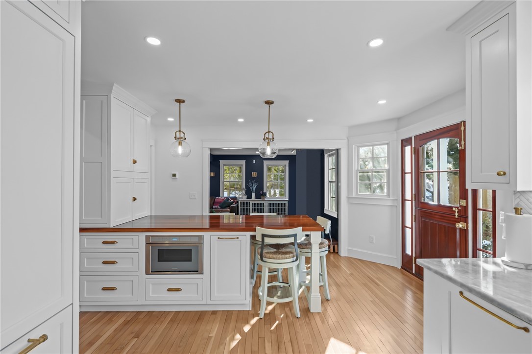 2269 East Main Road Portsmouth, RI 02871 - Photo 13 of 50