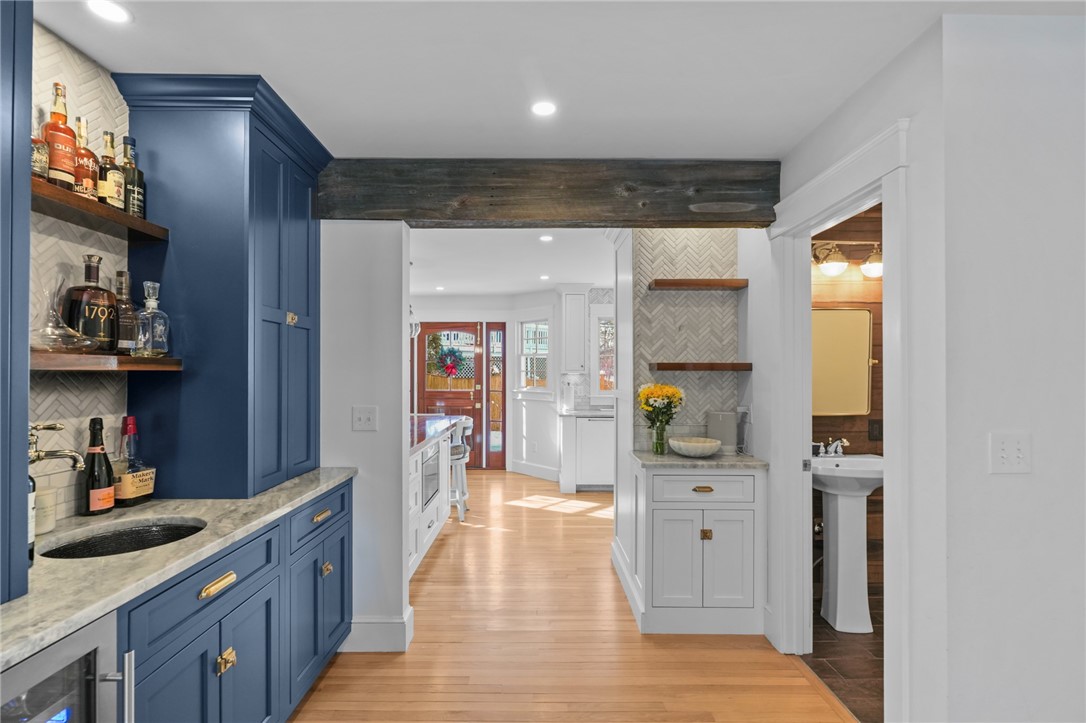 2269 East Main Road Portsmouth, RI 02871 - Photo 15 of 50