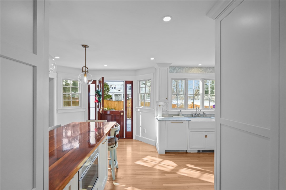 2269 East Main Road Portsmouth, RI 02871 - Photo 16 of 50