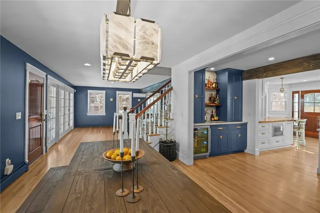 $1,495,000 | 2269 East Main Road, Portsmouth, RI 02871