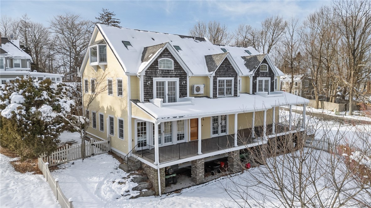 2269 East Main Road Portsmouth, RI 02871 - Photo 2 of 50