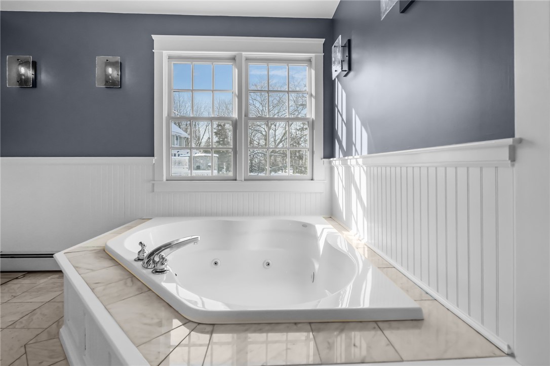 2269 East Main Road Portsmouth, RI 02871 - Photo 25 of 50