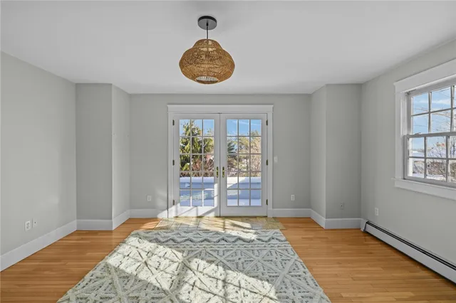 $1,495,000 | 2269 East Main Road, Portsmouth, RI 02871