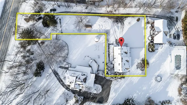 $1,495,000 | 2269 East Main Road, Portsmouth, RI 02871