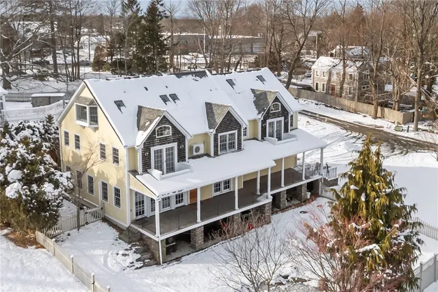 $1,495,000 | 2269 East Main Road, Portsmouth, RI 02871