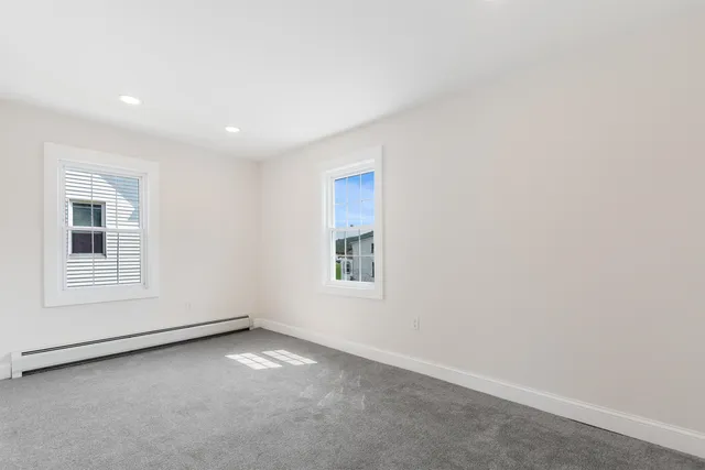 $1,995 | 180 Main Street, Unit 1N, Colebrook, NH 03576