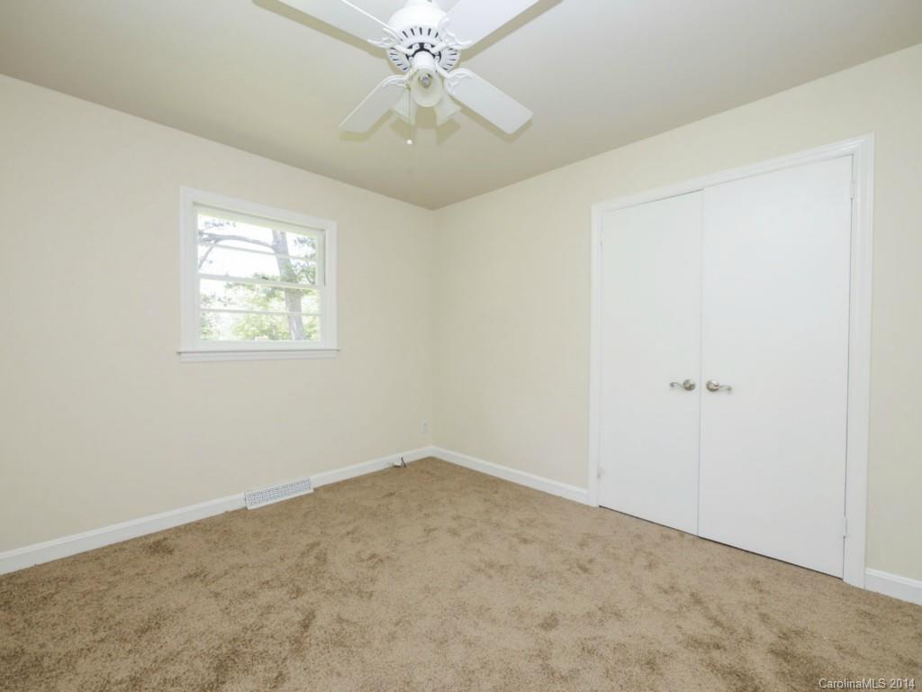 476 Kimmswick Road Charlotte, NC 28214 - Photo 14 of 21 Gallery Image 14