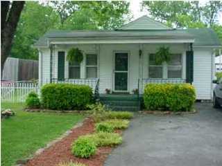 1613 Keeble Street East Ridge, TN 37412 - Photo 1 of 8 Primary Photo