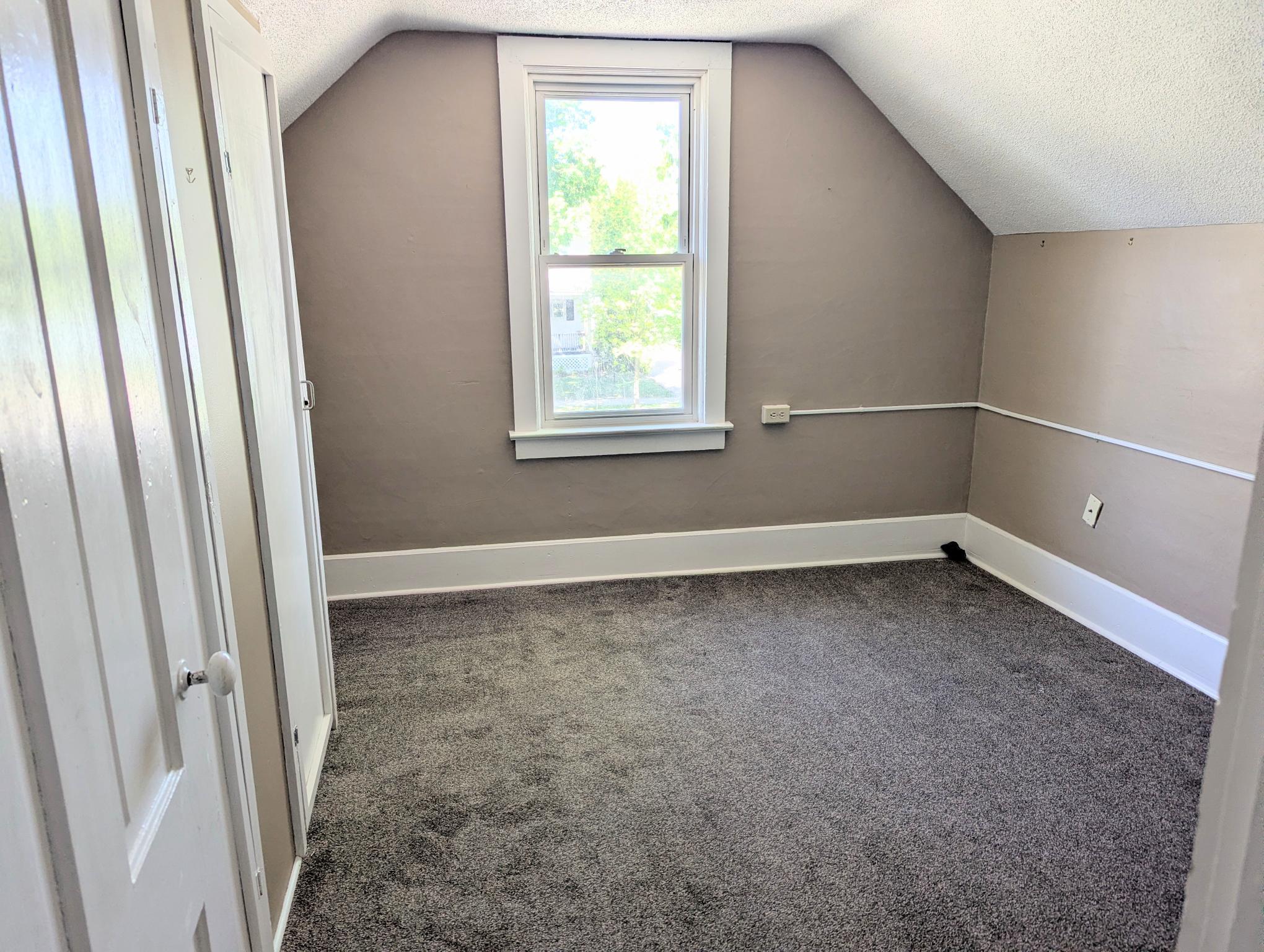 907 2nd Avenue Northwest Faribault, MN 55021 - Photo 11 of 17