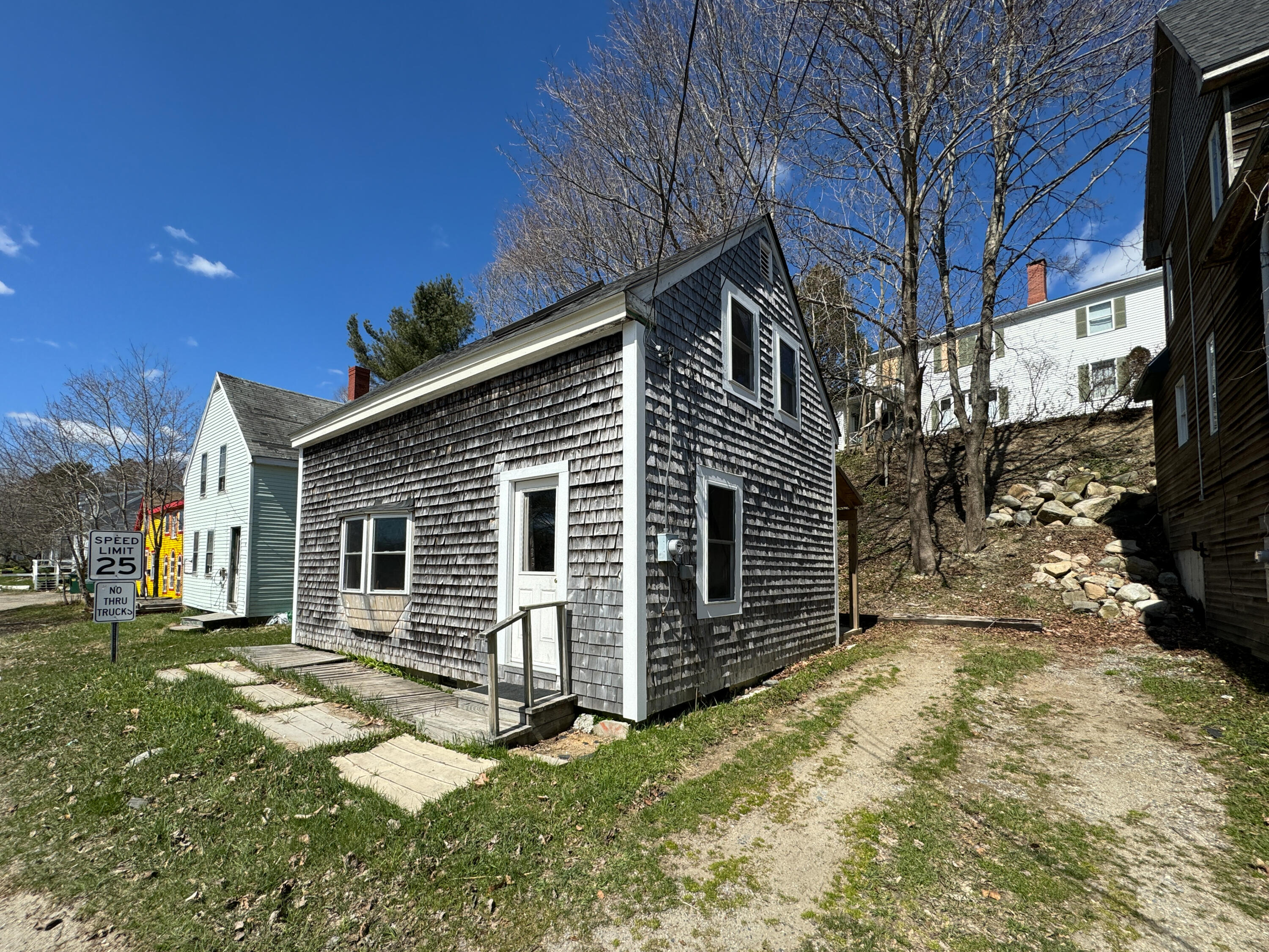 17 Water Street Machias, ME 04654 - Photo 3 of 26 IMG_0470