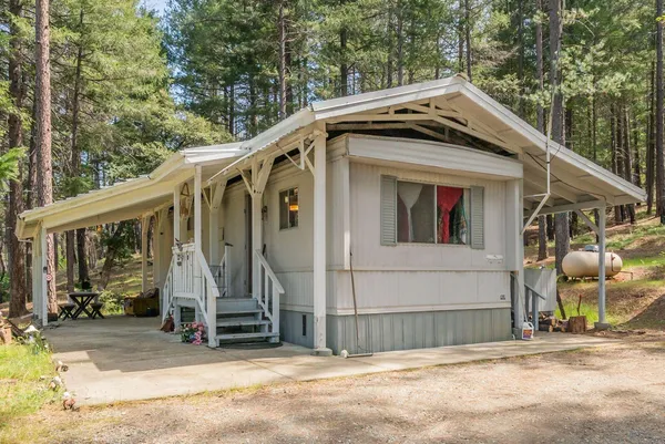 $349,900 | 710 Dutch Creek Road, Junction City, CA 96048