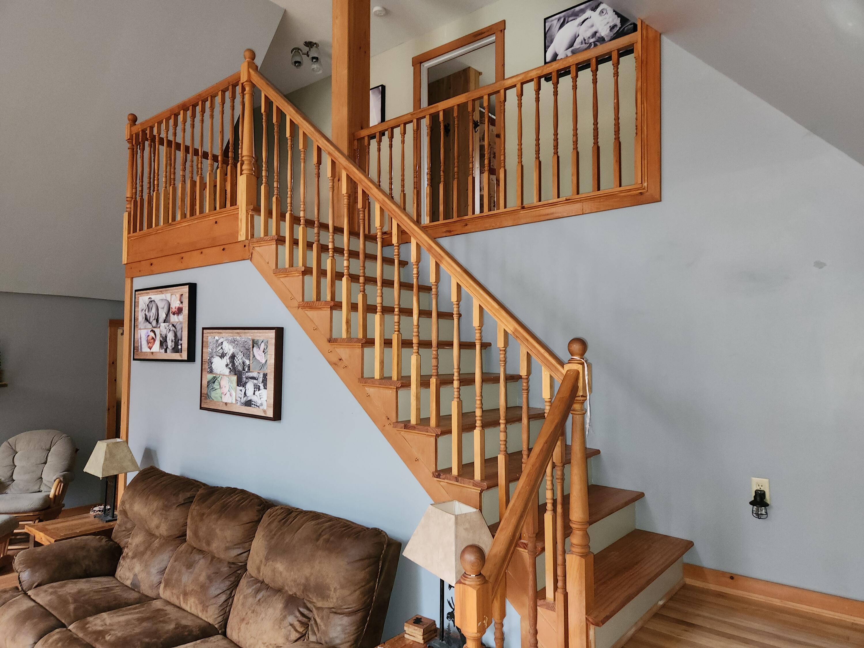 93 Loop Road Lincoln, ME 04457 - Photo 16 of 45 Staircase