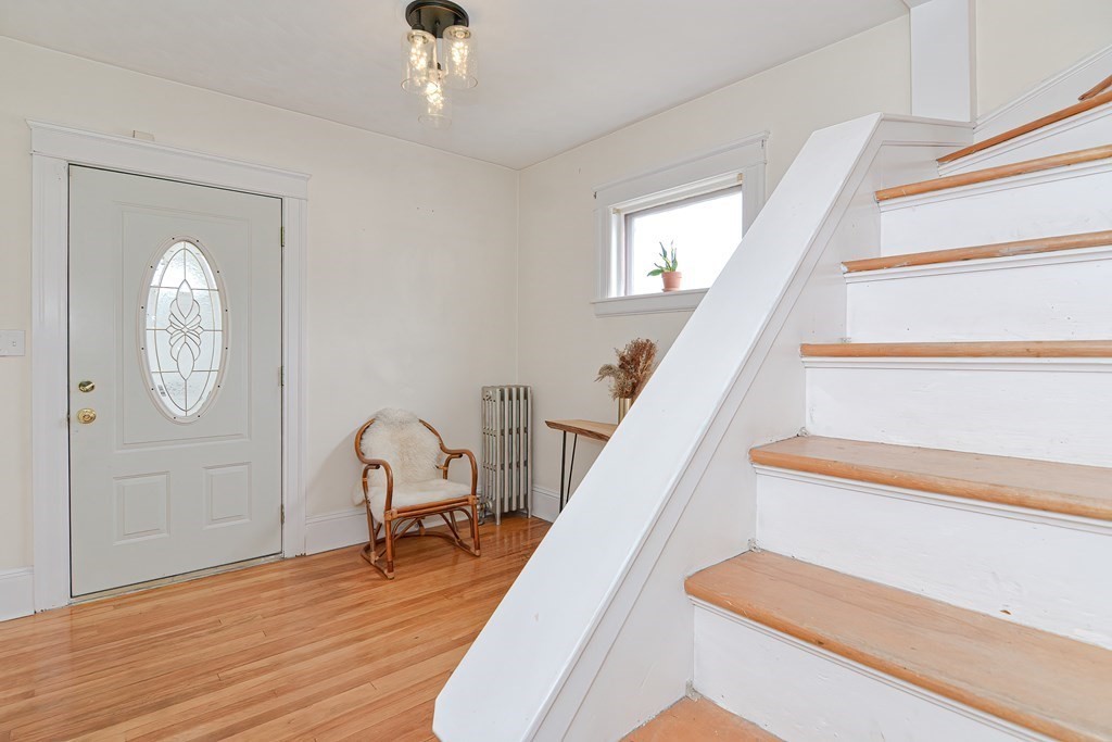 186 Fairhaven Road Worcester, MA 01606 - Photo 4 of 35 Gallery Image 4