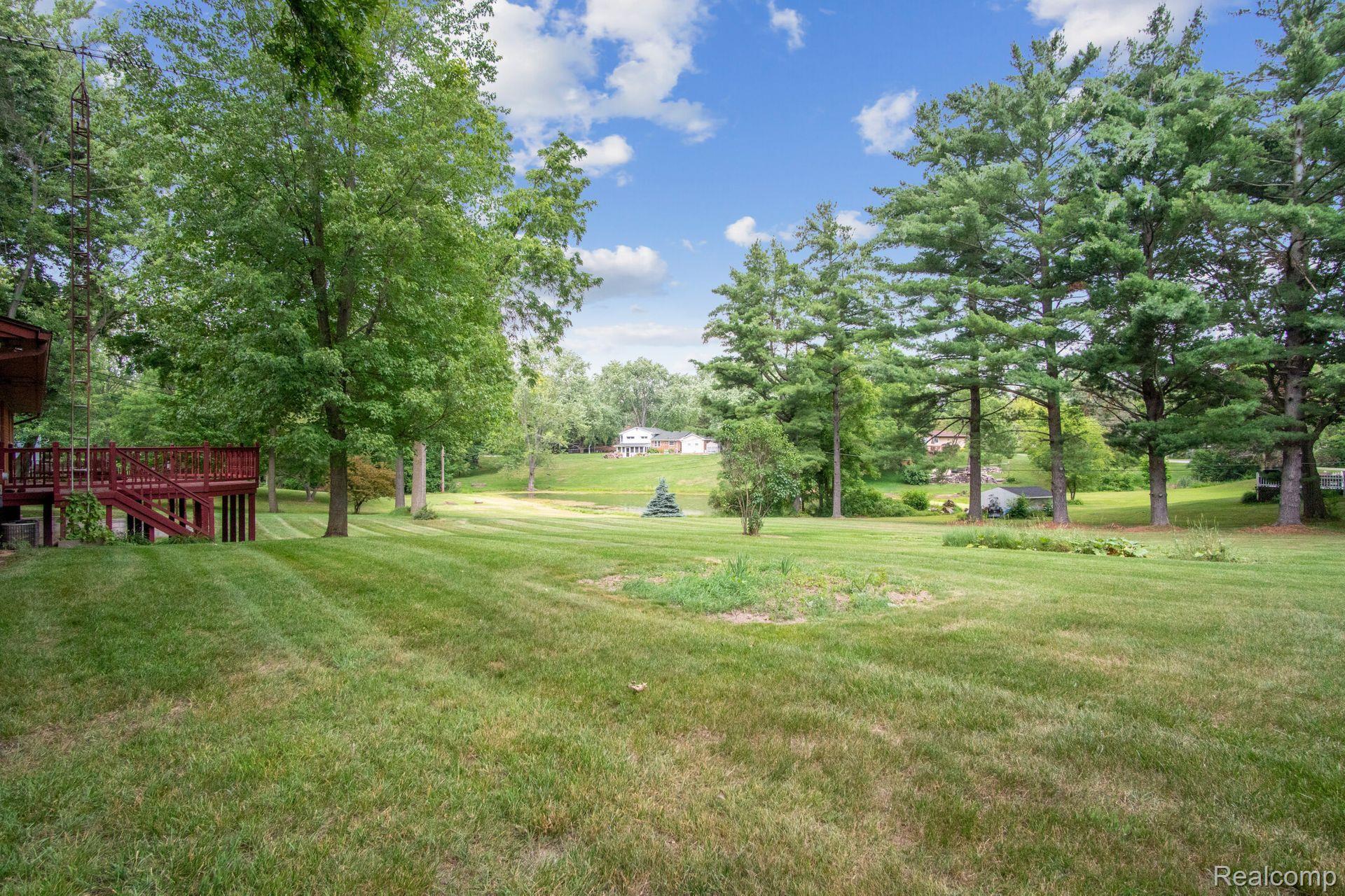 2230 Armond Road Howell, MI 48855 - Photo 3 of 27 Large backyard