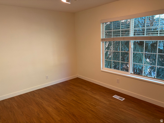 8957 Powder Horn Court Sandy, UT 84093 - Photo 12 of 17