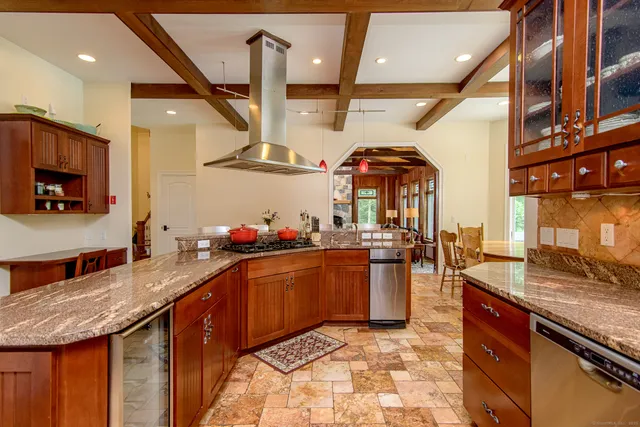 $1,100,000 | 76 Millbrook Lane, Woodstock, CT 06281