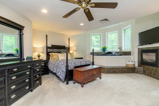 $1,100,000 | 76 Millbrook Lane, Woodstock, CT 06281