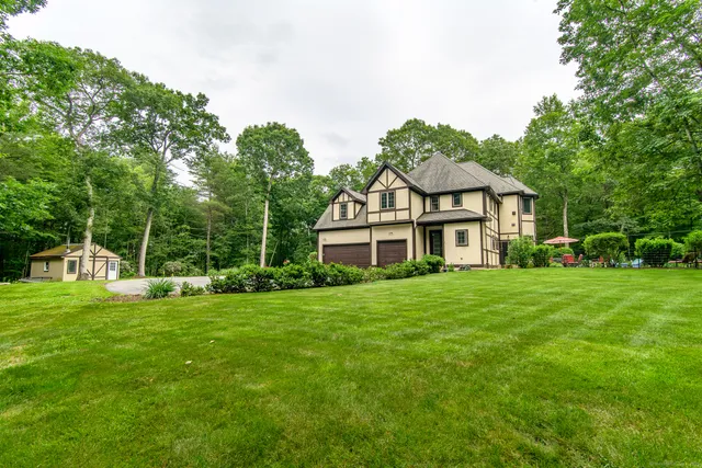 $1,100,000 | 76 Millbrook Lane, Woodstock, CT 06281