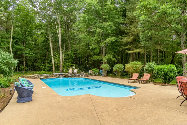 $1,100,000 | 76 Millbrook Lane, Woodstock, CT 06281