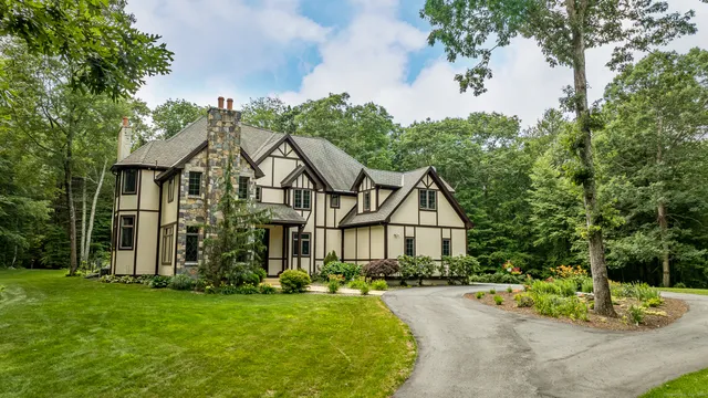 $1,100,000 | 76 Millbrook Lane, Woodstock, CT 06281